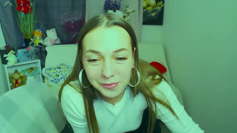 Vikki online show from April 26, 1:42 pm