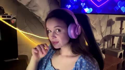 Apolonia online show from May 23, 6:17 pm