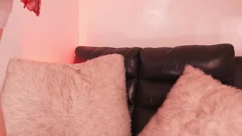 Noah Askew online show from February 25, 11:36 pm