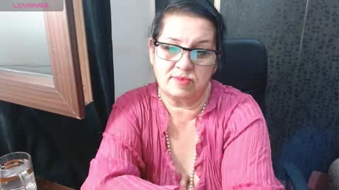 Snapshot of madam_sanjanne chatting on September 10, 6:08 pm Madam Sanjanne online show from September 10, 6:08 pm