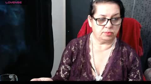 Snapshot of madam_sanjanne chatting on February 1, 12:40 am Madam Sanjanne online show from February 1, 12:40 am