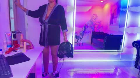 Madame Scarllet  online show from March 12, 11:57 am