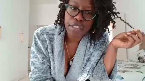 YourMadamIndigo online show from April 24, 6:05 am