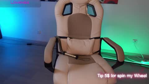 Maddi online show from March 3, 9:45 pm