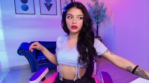 maddie_t18 online show from March 31, 11:43 am