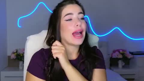 maddieperezz online show from July 22, 6:53 pm