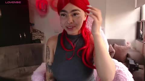 maddiie and clyde online show from April 26, 6:27 pm