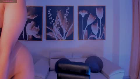 Maddison online show from April 25, 1:41 pm