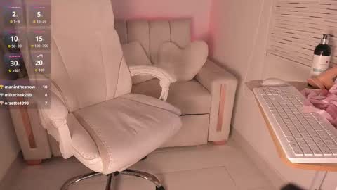 Maddy online show from November 26, 12:33 am