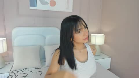 Snapshot of maddy_brooks chatting on January 14, 10:48 am Maddy online show from January 14, 10:48 am