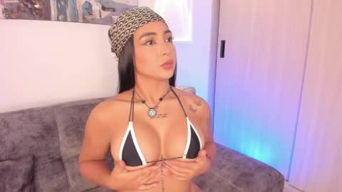 Maddy  online show from April 25, 9:56 pm