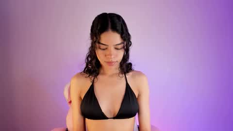 Snapshot of maddy_parker__ chatting on October 1, 6:35 pm maddy_parker__ online show from October 1, 6:35 pm