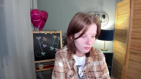 madelaines online show from November 5, 9:03 am