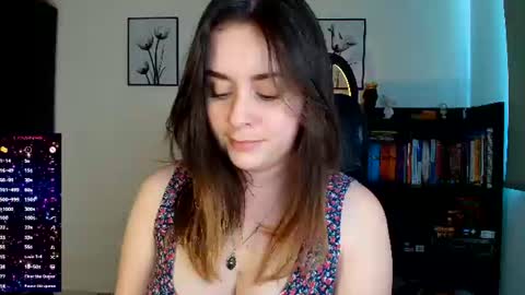 madelamee online show from June 24, 9:03 pm