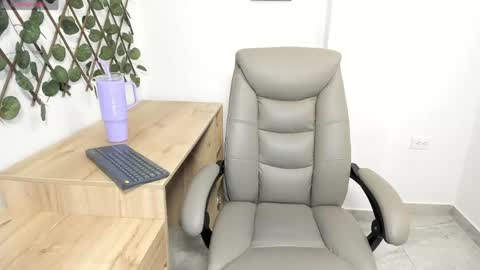 Madeleine  online show from April 24, 12:57 am