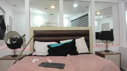 Madeleyn  online show from May 20, 1:57 am