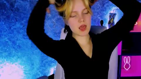 Madeline online show from March 8, 1:04 pm