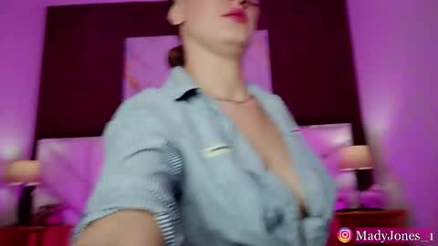 Madeline  online show from April 25, 11:24 pm