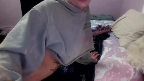 madeline online show from March 12, 4:37 am