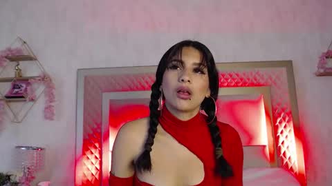madhison_5 online show from April 24, 12:30 pm