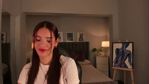 Snapshot of madie_collins7 chatting on December 6, 2:38 pm Madie online show from December 6, 2:38 pm