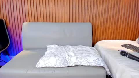 Madi online show from July 17, 2:43 pm