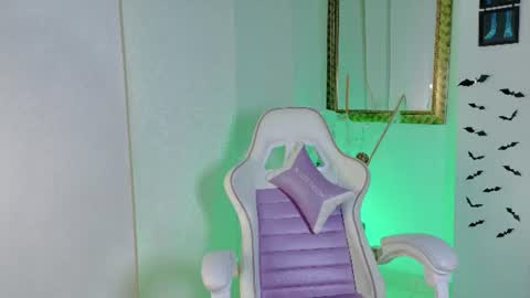 madison_jacksonn online show from July 9, 7:05 pm