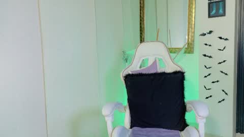 madison_jacksonn online show from July 2, 9:21 pm