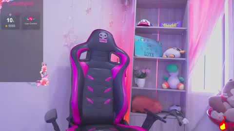 Madison   online show from April 27, 12:24 pm