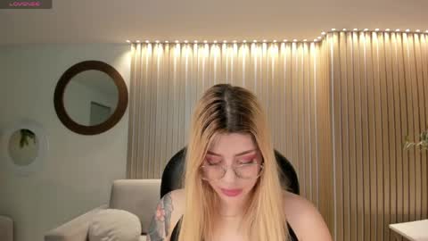 Madison Kane online show from April 21, 11:17 am