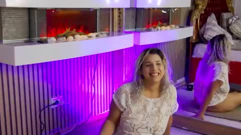 madisonrusso online show from November 8, 11:26 am