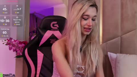 M. online show from March 12, 7:00 am