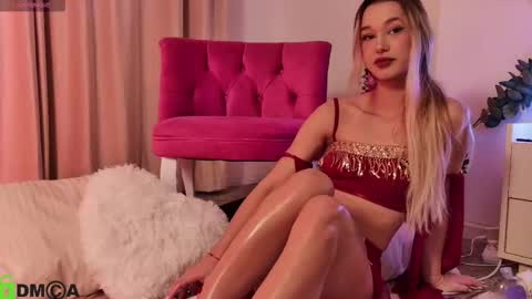 Snapshot of maevedream chatting on September 26, 7:33 pm M. online show from September 26, 7:33 pm