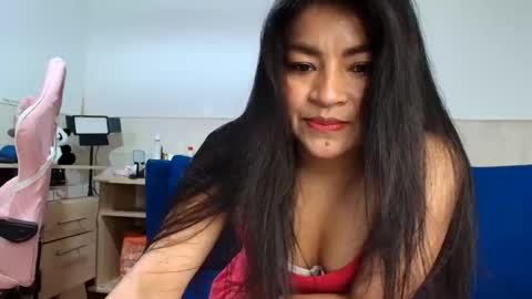 maferchavez88 online show from June 5, 4:02 pm