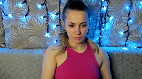 Maggie online show from March 12, 3:31 am