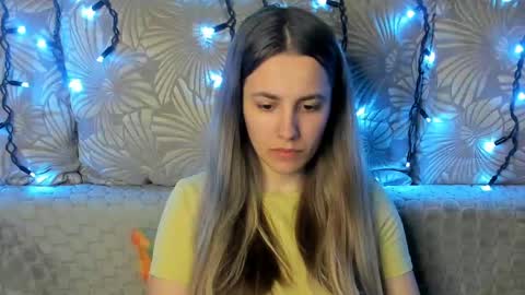 Maggie online show from April 21, 1:09 am