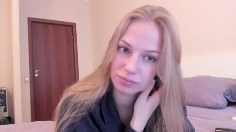 Alice  online show from November 10, 10:32 am