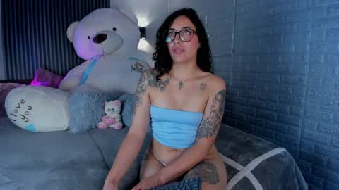 magic_ivone online show from April 24, 12:30 pm