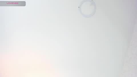 Snapshot of magic_jannee chatting on October 18, 8:43 pm Janne online show from October 18, 8:43 pm