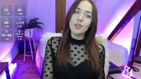 Zooey online show from February 28, 7:25 pm