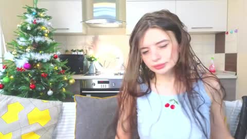 Alice online show from December 31, 8:15 am