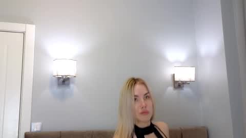 Snapshot of magnificent_angel chatting on March 7, 11:51 am Sasha online show from March 7, 11:51 am