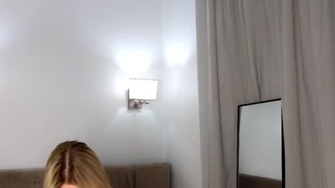 Snapshot of magnificent_angel chatting on March 3, 7:14 pm Sasha online show from March 3, 7:14 pm