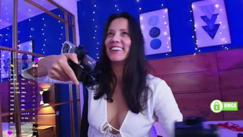 Dani online show from February 8, 1:59 pm