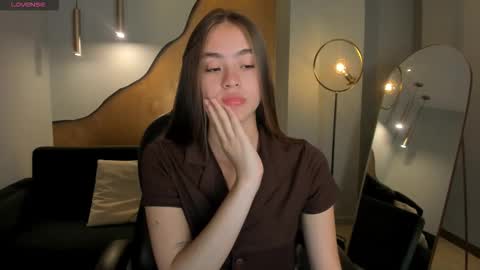 Snapshot of maiacollins chatting on October 8, 6:56 pm Maia online show from October 8, 6:56 pm