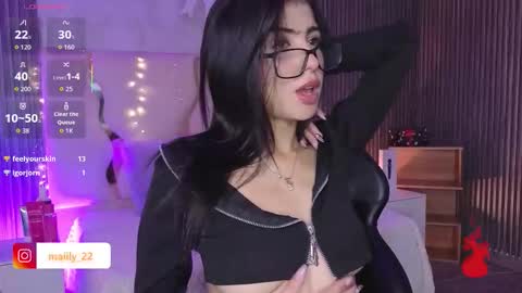 maiily_tay online show from January 11, 12:21 pm