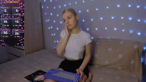 Your kitty online show from April 26, 3:43 pm