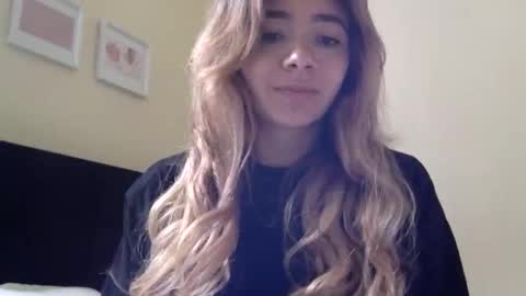 majo_gomezz online show from June 5, 5:08 pm