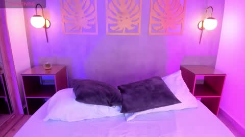 MAJO ROSE  online show from October 20, 7:06 pm