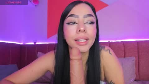 Snapshot of majoogomez chatting on October 6, 11:05 am Majo Gomez online show from October 6, 11:05 am